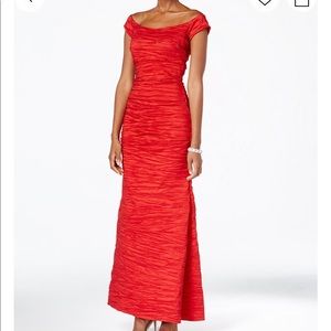 Crinkle/taffeta Gown (NWOT)